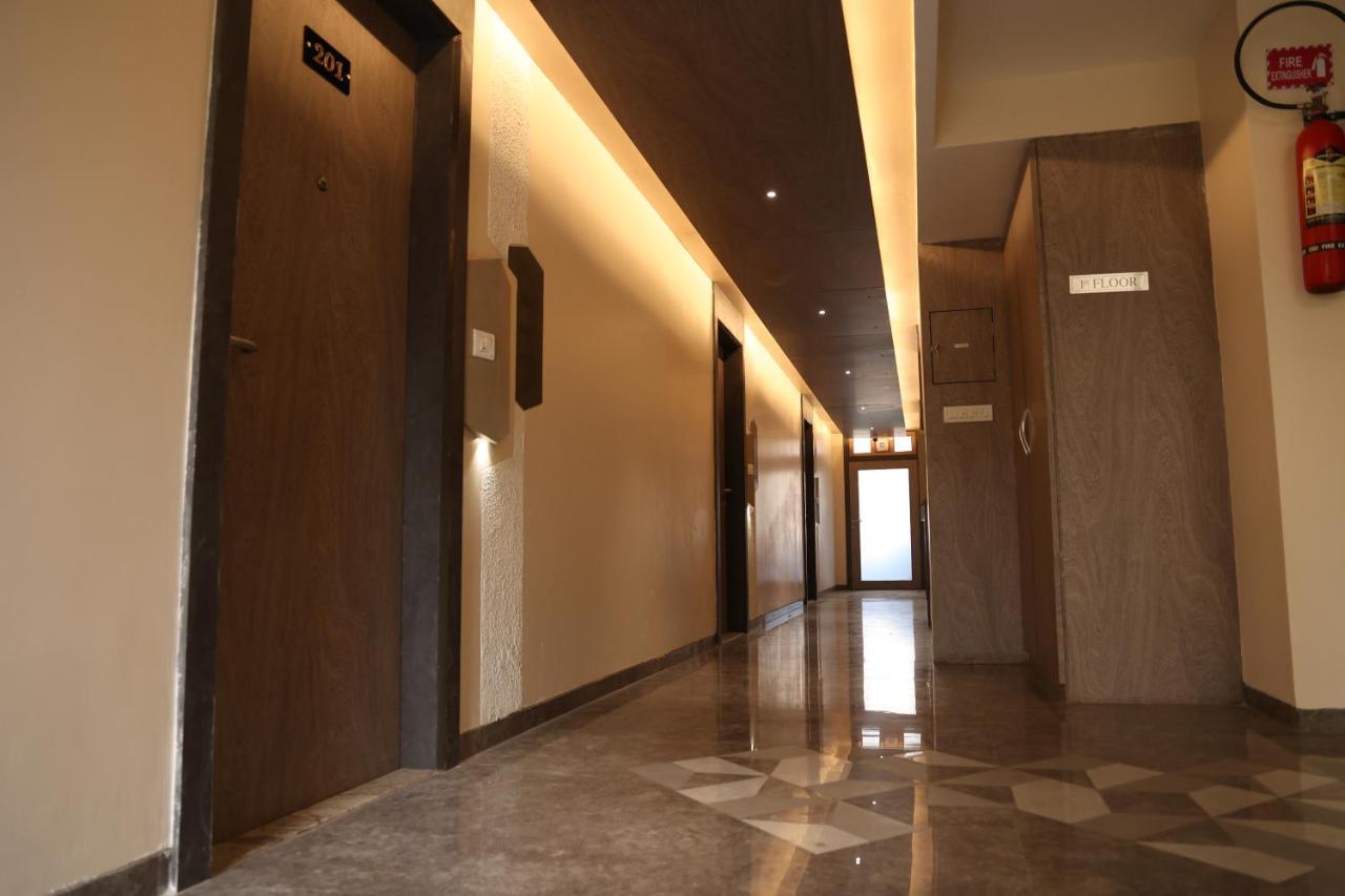 Hotel Pinaka Inn Lucknow Exterior foto